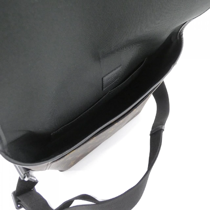 Túi đeo chéo Louis Vuitton Monogram Macassar Magnetic M45557 611518