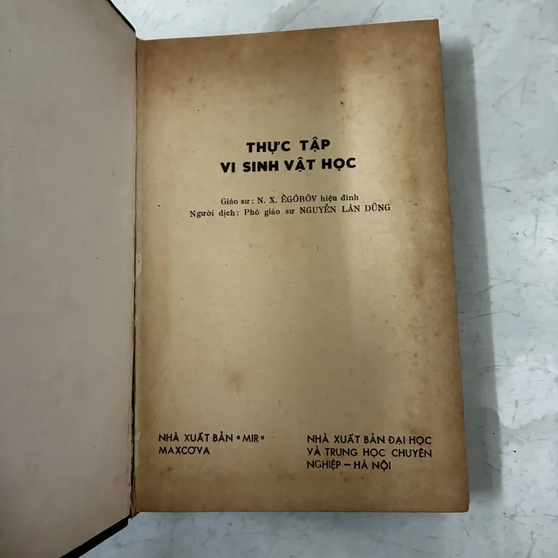 Thực tập vi sinh vật học 1037591