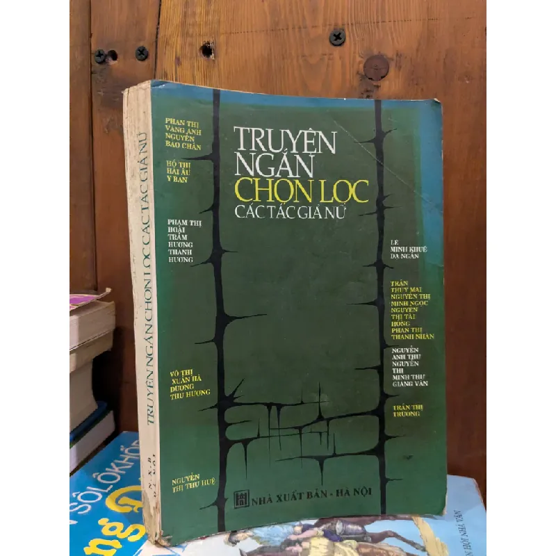 Truyện ngắn chọn lọc các tác giả nữ 473307