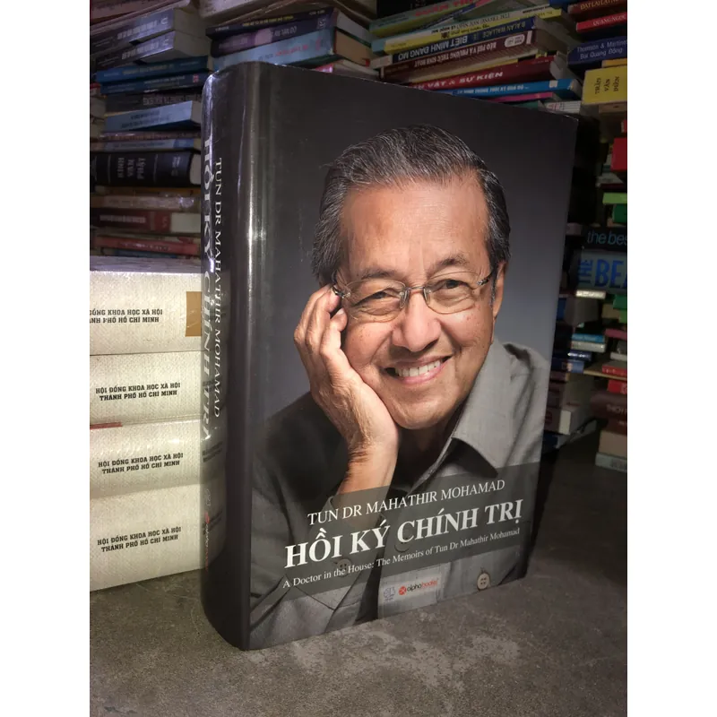 Hồi ký chính trị  731463