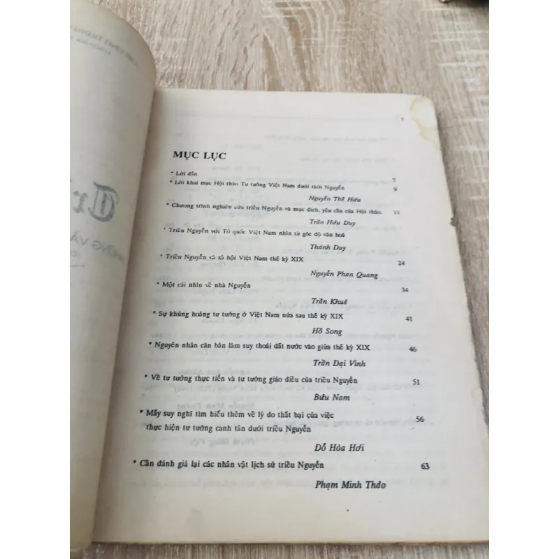 TRIỀU NGUYỄN NHỮNG VẤN ĐỀ VỀ LỊCH SỬ TƯ TƯỞNG VÀ VĂN HỌC 1000678