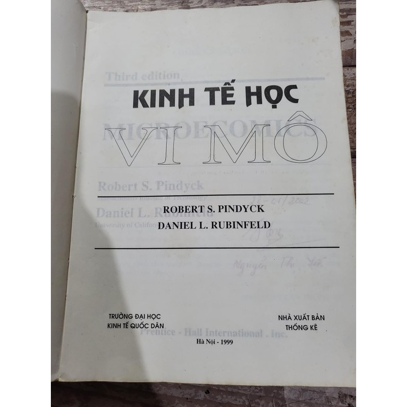 Kinh tế vi mô; tác giả Robert S. Pindyck, Daniel L. Rubinfeld 150973