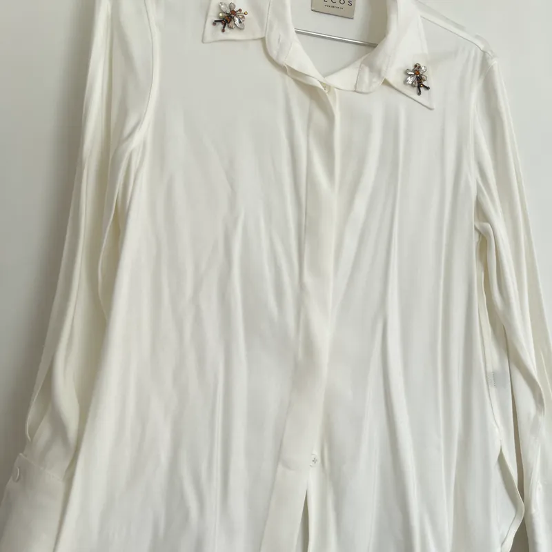 Áo sơ mi trắng cách điệu thương hiệu Decos, sz S (48-58kg) 564565