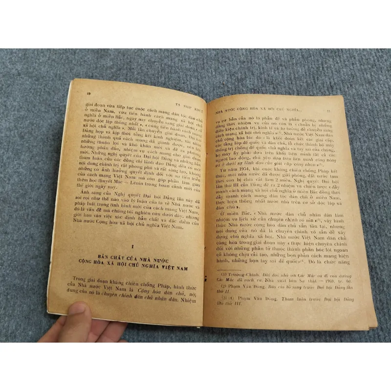 NHỮNG VẤN ĐỀ PHÁP LÝ QUA NGHỊ QUYẾT ĐẠI HỘI LẦN THỨ IV CỦA ĐẢNG 689547