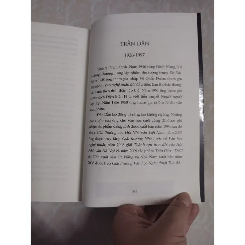 Sách: Những ngã tư và những cột đèn - TG: Trần Dần 732442