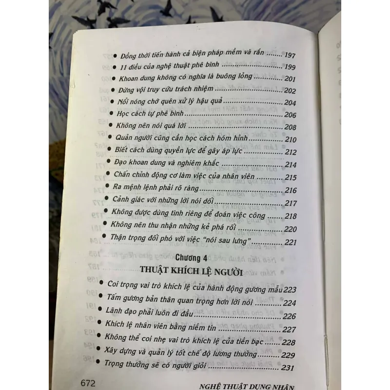 Nghệ Thuật Dụng Nhân & 100 Điển Tích Kim Cổ - Minh Châu 929810