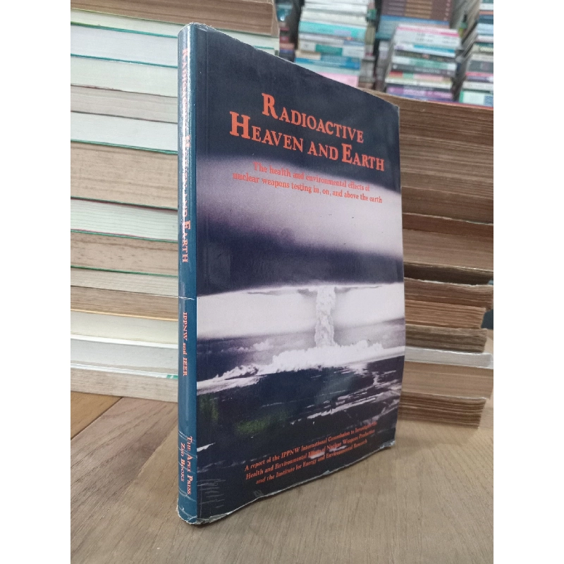 Radioactive Heaven and Earth - IPPNW and IEER 928440