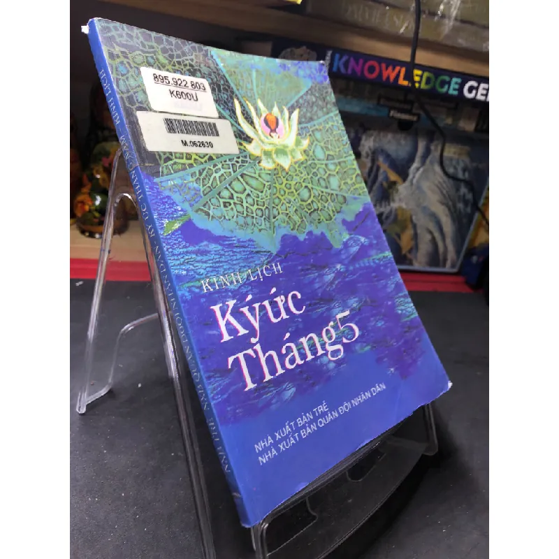 Ký ức tháng 5 mới 80% ố bẩn có dấu mộc và viết nhẹ trang đầu 2001 Kinh Lịch HPB0906 SÁCH VĂN HỌC Blogmeo21025 581772