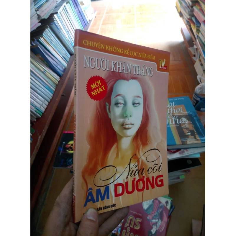 Nửa cõi âm dương - Người Khăn Trắng 2013 VAVO-AK18 969409