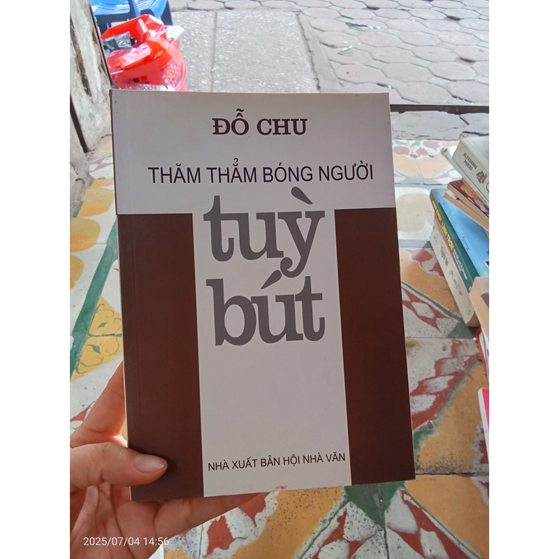 Tùy Bút Thăm Thẳm Bóng Người - Đỗ Chu 497055