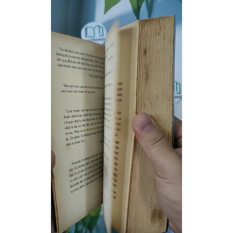 Bị Hoán Đổi (Switched) - Amanda Hocking 798347