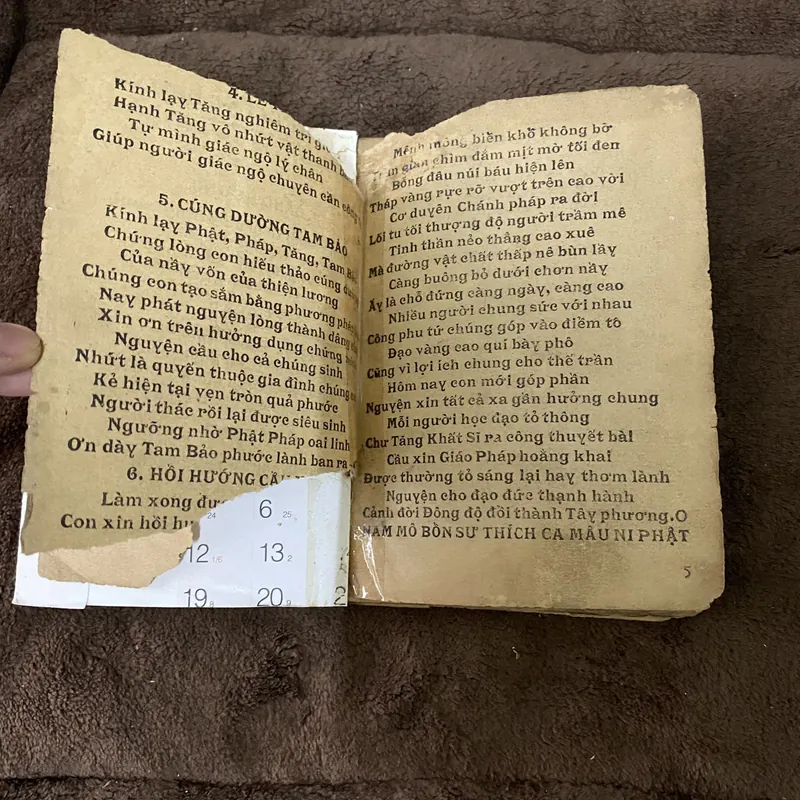 Nghi thức tụng niệm (Phật giáo trước 1975)  627344