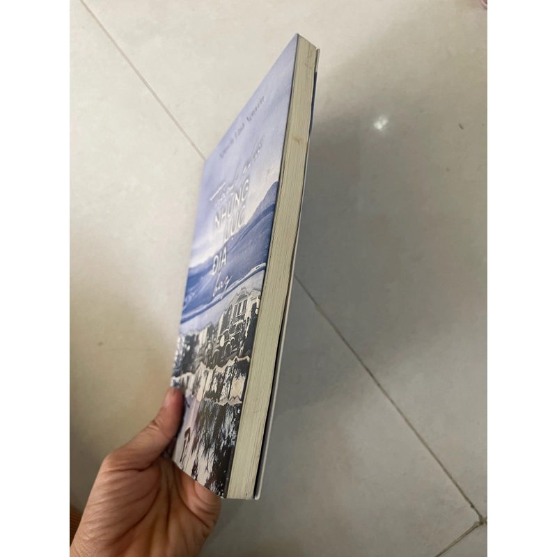 Thành phố những lục đia bay  391409