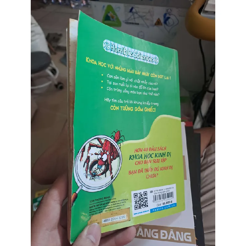 Côn trùng gớm ghiếc - Nick Arnold KHOA HỌC ĐỜI SỐNG HCM1008 577420