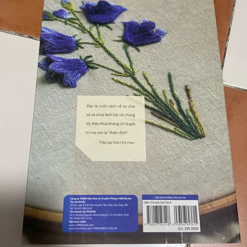 Sách thêu của Tiệm tạp hoá nhà may 733039