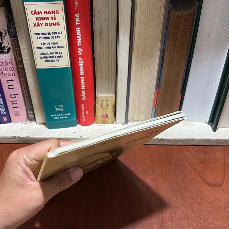 II Tác Giả Và Tác Phẩm: Tô Hoài, Nhà Văn Của Mọi Lứa Tuổi - Nguyễn Văn Tùng - 2011 801138