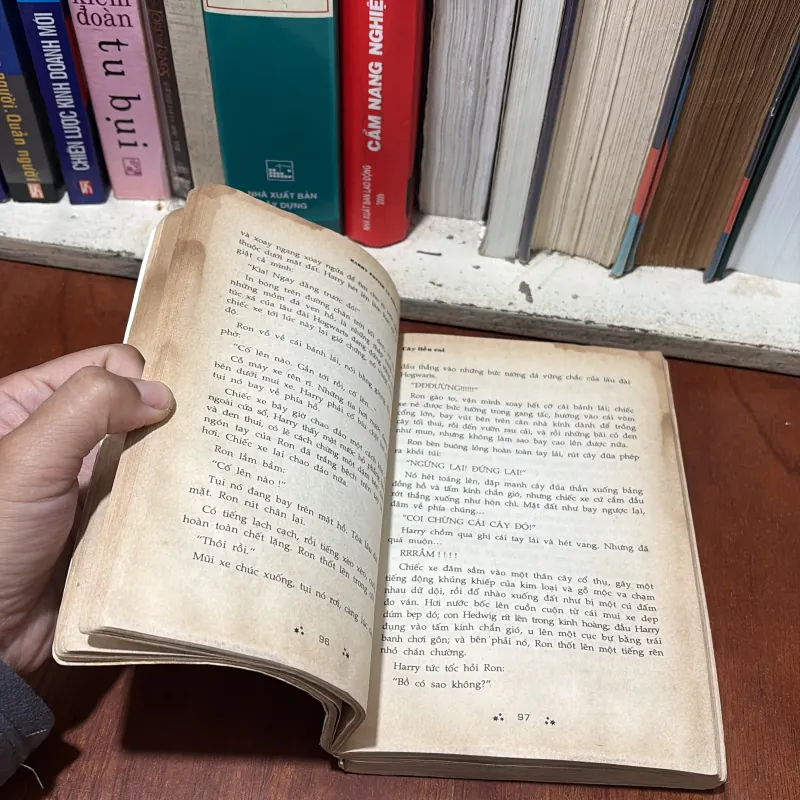 II Tác Phẩm Kinh Điển: Harry Potter Và Phòng Chứa Bí Mật - J.K. ROWLING - 2002 760838