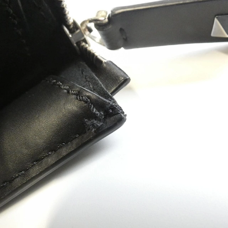 Túi xách Valentino Garavani QY2B0457WJW - Hàng hiệu Chính hãng 765208