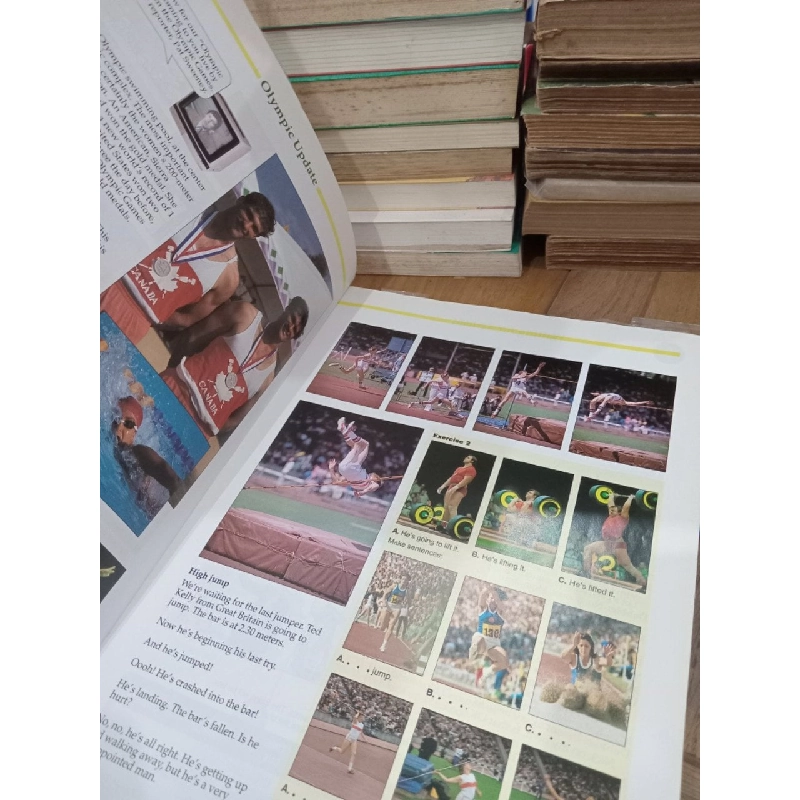 New American streamline: Connections - Bernard Hartley & Peter Viney 790215