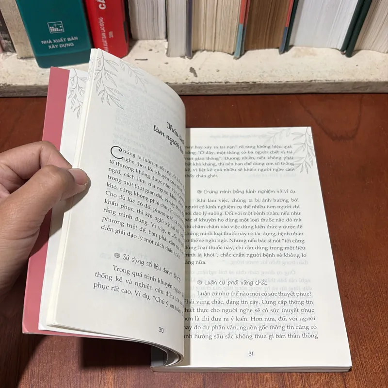 II Tủ Sách Quý Cô: Đừng Chỉ Đẹp Mà Không Hiểu Chuyện - Mai Tử - 2019 756769