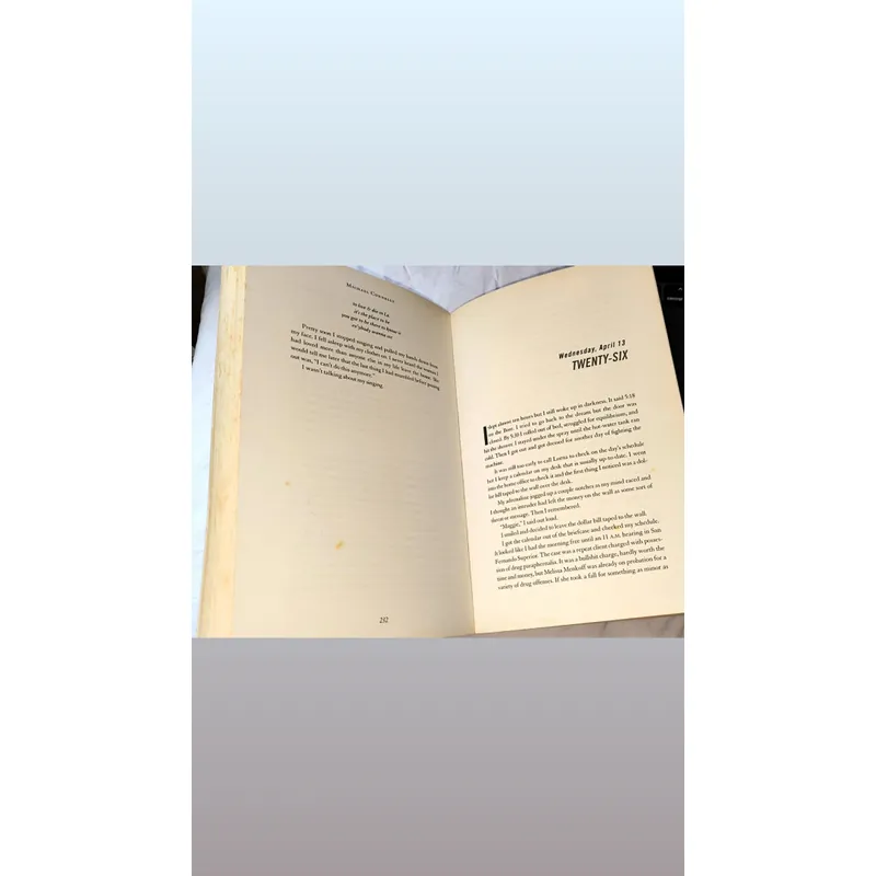 Michael connelly - The Lincoln Lawyer (khổ lớn, giấy ố) 732802