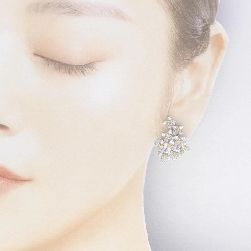 Bông tai/khuyên tai kim cương hoa K18WG 1.48CT - Hàng hiệu Chính hãng 874838