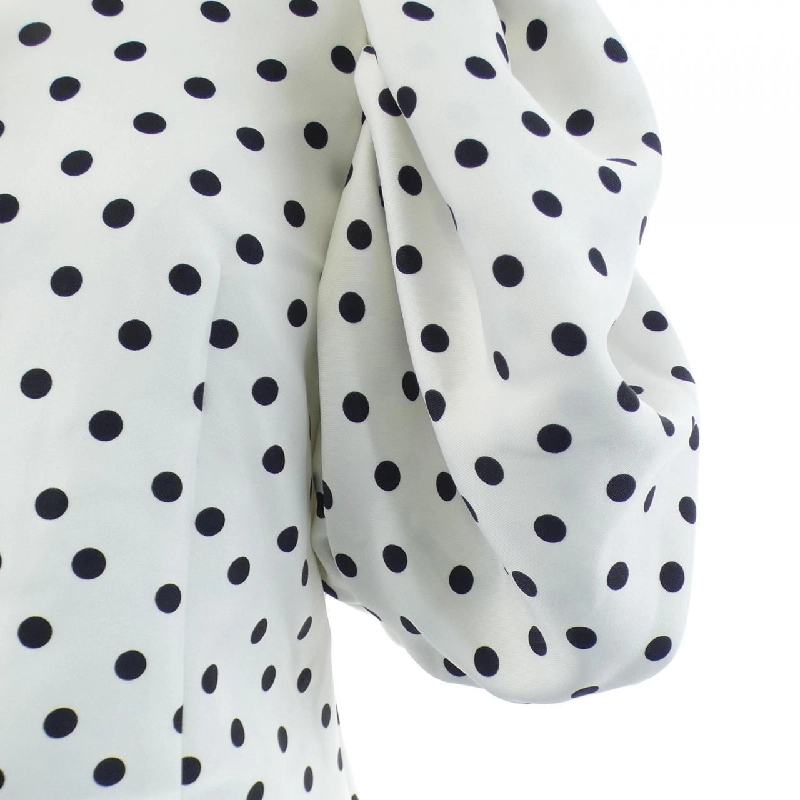 Cygne Top - Hàng hiệu Authentic 813211