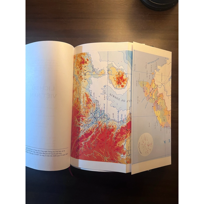 📖 Vietnam une longue histoire (sách tiếng Pháp)   539632