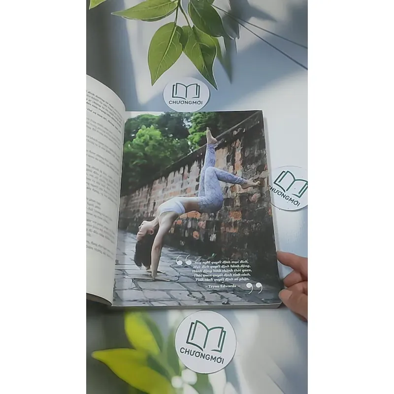 Chào Juice! 40 công thức nước ép cho vẻ đẹp tươi khỏe từ bên trong - Trần Hạnh Huyền 688600