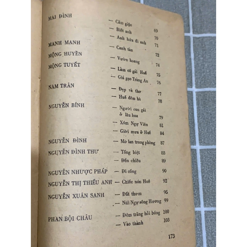 Bài thơ Thôn Vĩ , thơ viết về Huế trước 1945 545370