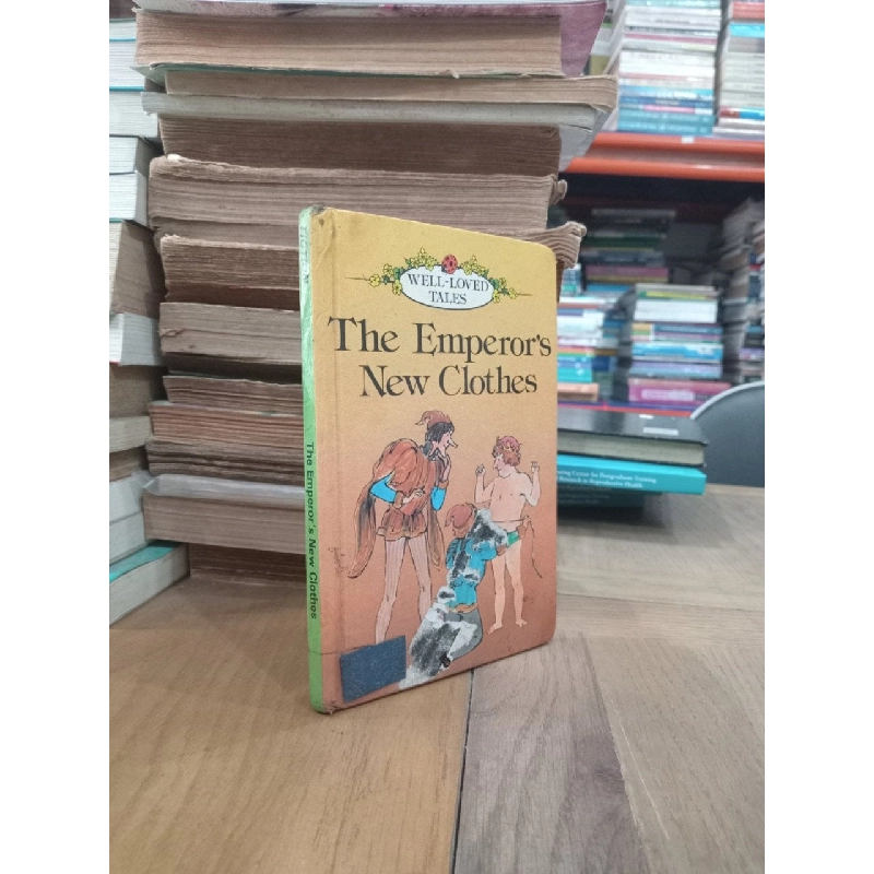 THE EMPEROR'S NEW CLOTHES and other fairy tales - Hans Christian Andersen 202001