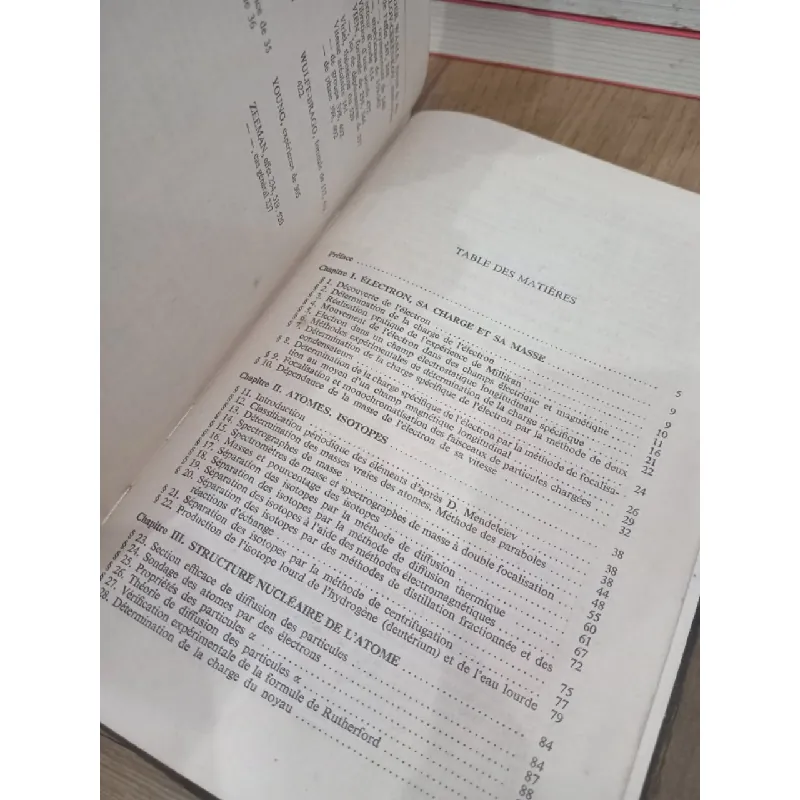Physique atomique - E. Chpolski 712146