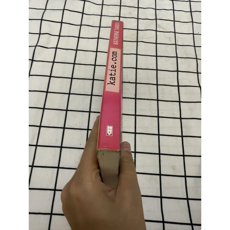 Katie.com tình yêu online của một thiếu nữ  598677