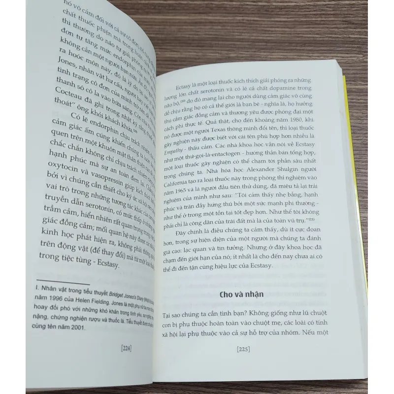 SÁU TỶ ĐƯỜNG ĐẾN HẠNH PHÚC (Stefan Klein) 1010499