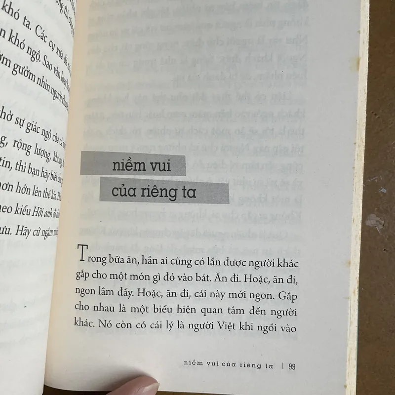 [TIỂU LUẬN] Hà Nội hướng nào cũng sông - Hồ Anh Thái 730928