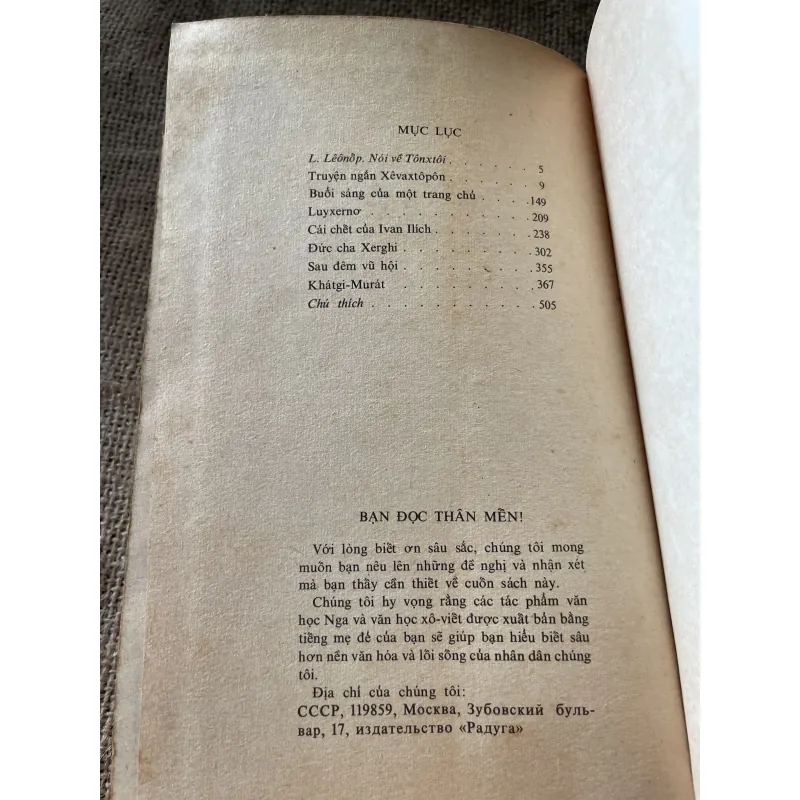 Tuyển tập truyện ngắn Tolstoy-  sách in tại Nga , bìa cứng 789609