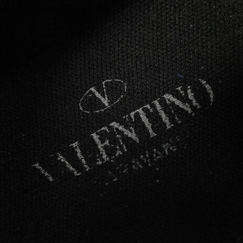 Giày sneaker VALENTINO GARAVANI UNDERCOVER - Hàng hiệu Authentic 902231