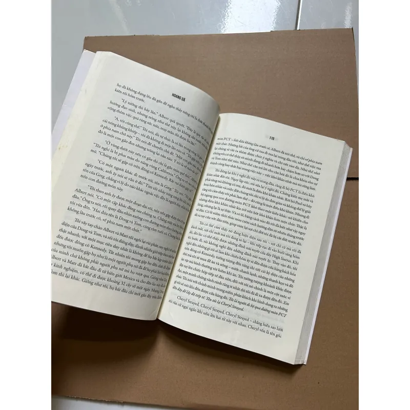 Hoang dã - Hành trình tìm lại mình trên đường mòn Pacific Crest - Cheryl Strayed 748054