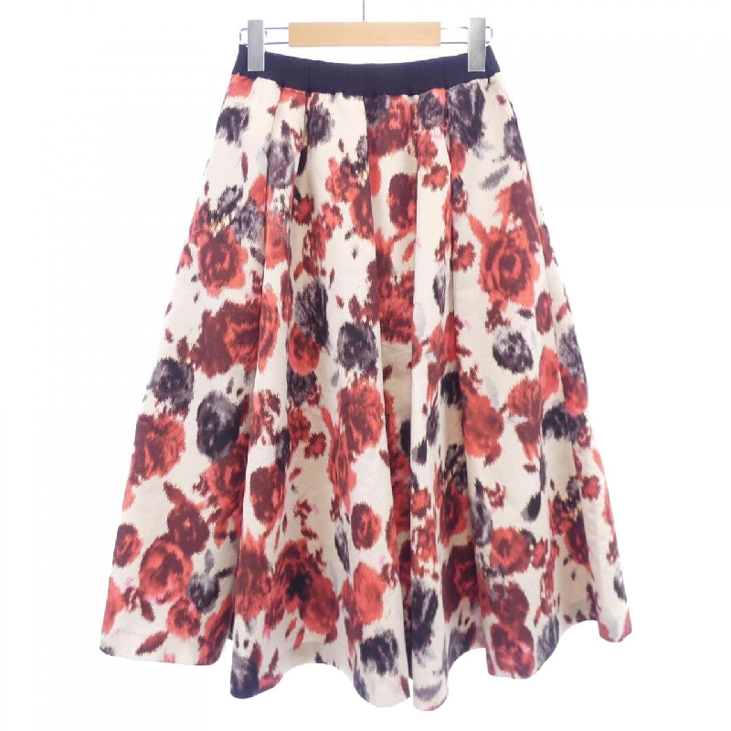 【Mã giảm giá】TO BE CHIC Váy 654758