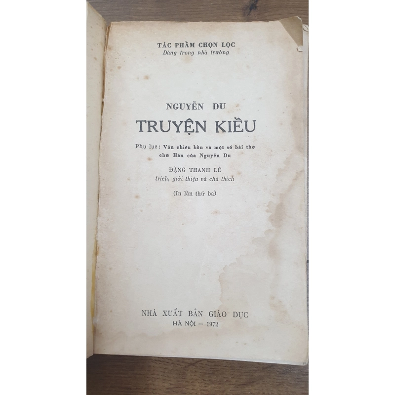 Truyện Kiều Nguyễn Du, 1972 sách còn quá đẹp 494173