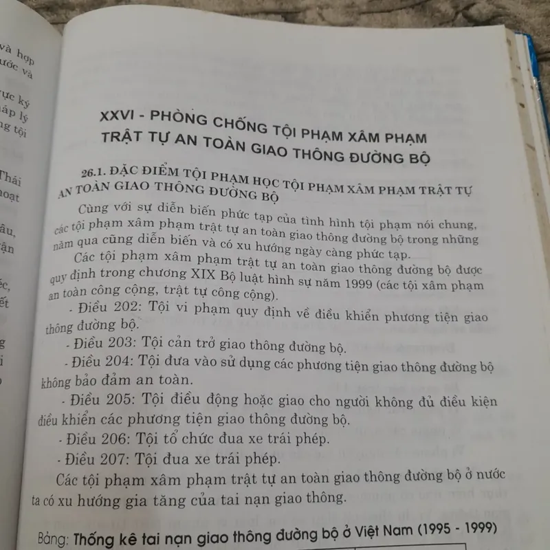 Nghiệp vụ Phòng Chống các loại Tội phạm ở Việt Nam. Giáo sư Trung Tướng Ng. Xuân Yêm 2005 734316