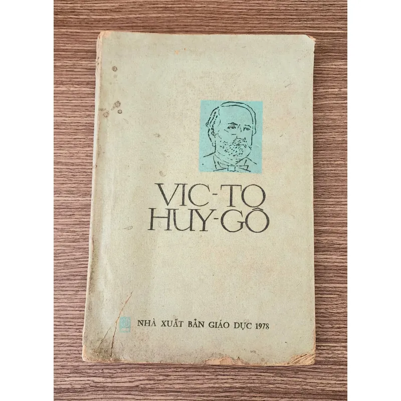 VICTOR HUGO - Cuộc đời và sáng tác (sách in 1978, khổ 17.5x26cm) - 212 trang 993763