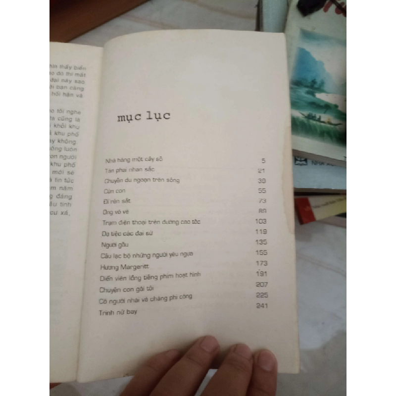 Không độ yêu - Khâu Hoa Đông (Sách văn học) VAVO 1028589