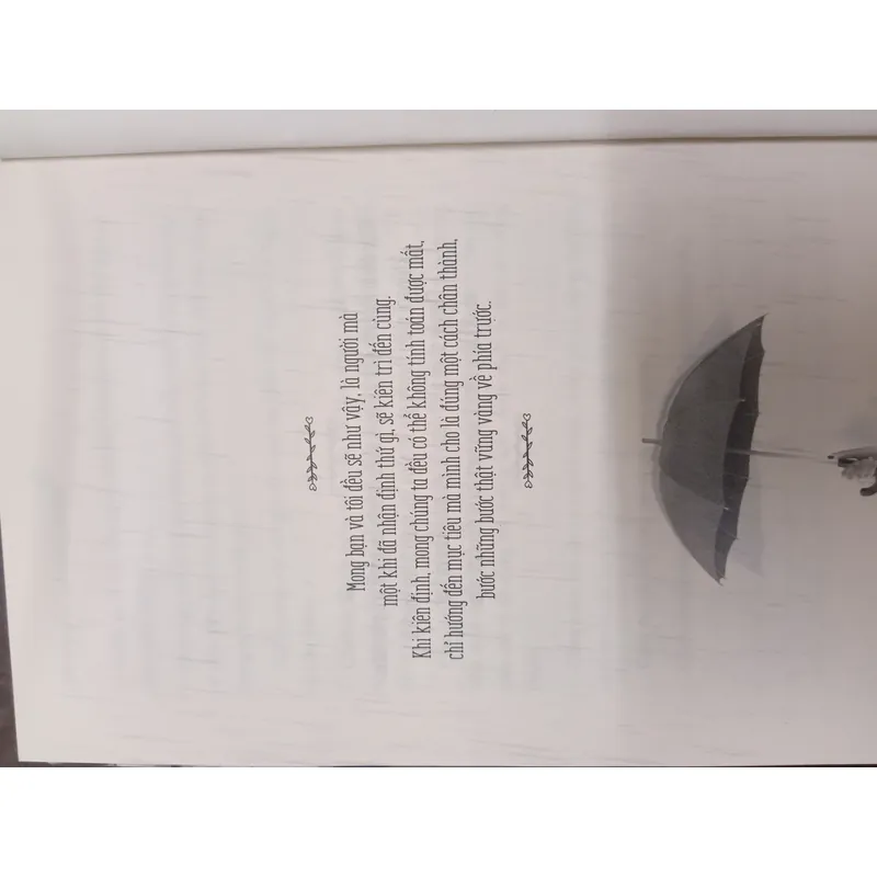 Rồi cũng phải quen với sự cô đơn - Sách cũ - Có postcard + bookmaed 642529