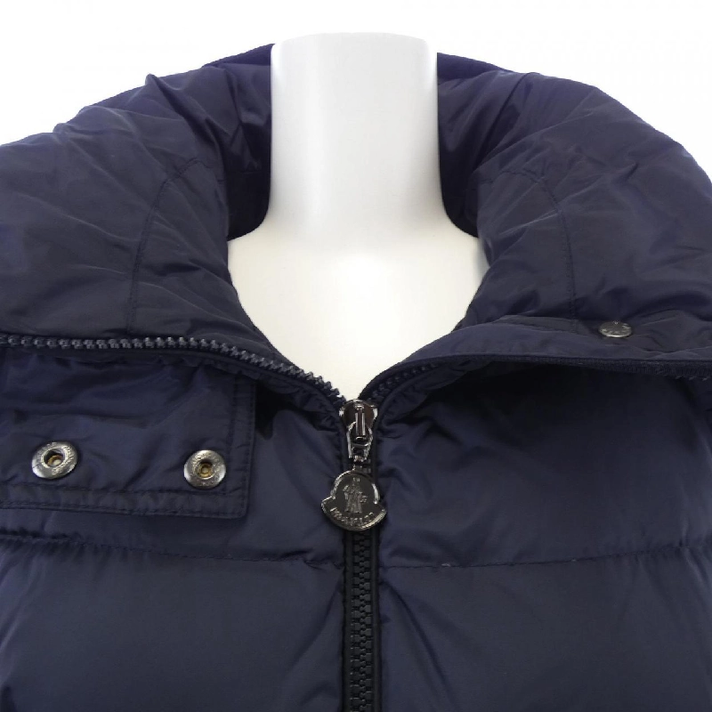 Áo khoác lông vũ MONCLER 643921