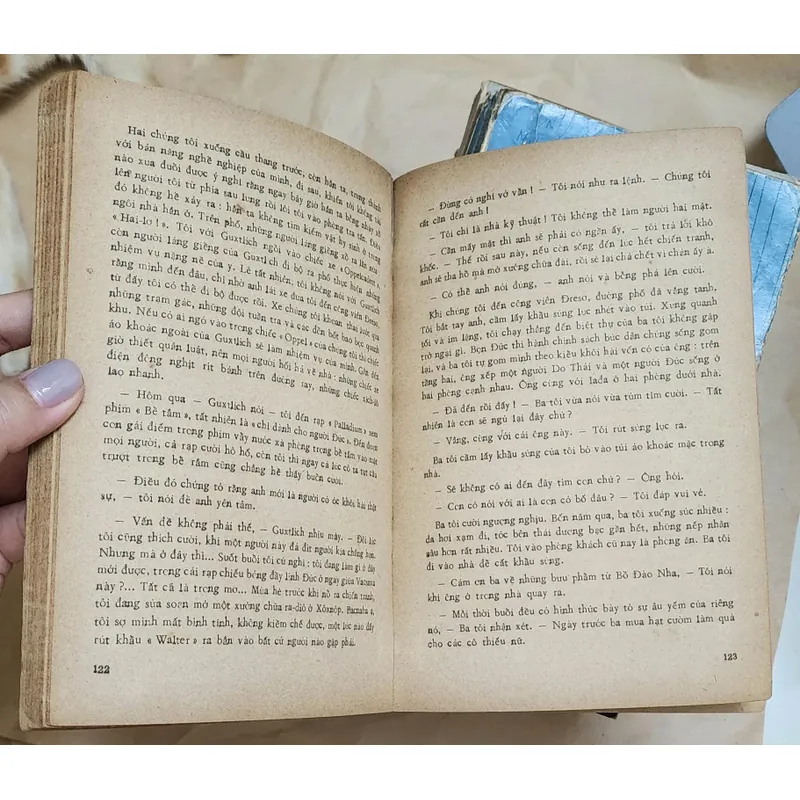 Tiểu thuyết BỐN LẦN SINH NHẬT

Giải thưởng cao nhất của Bộ VH Ba Lan về VH nghệ thuật 1977 713110
