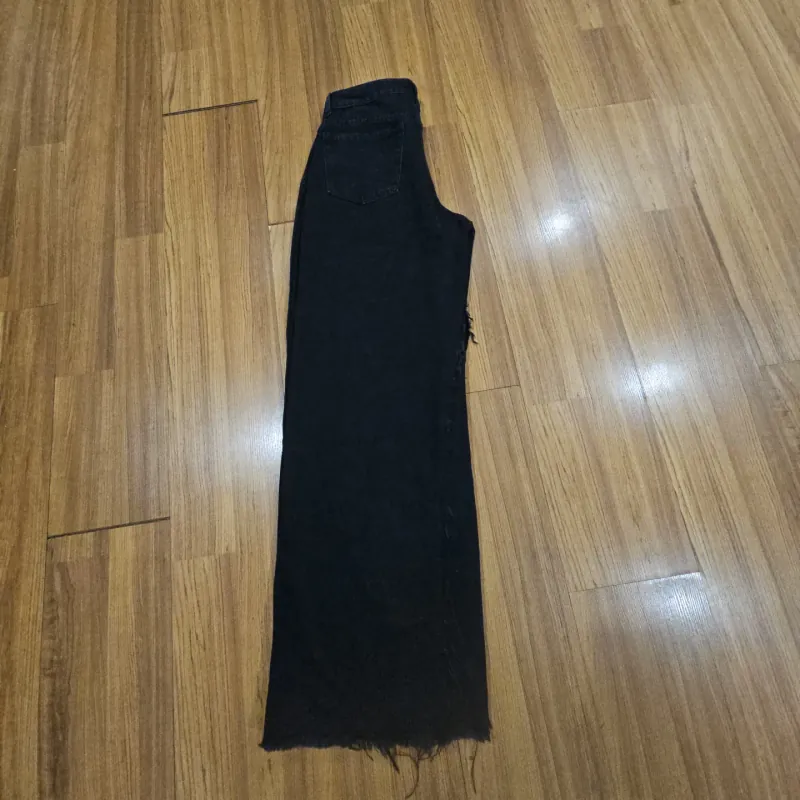 Quần jeans đen ống rộng 1031658