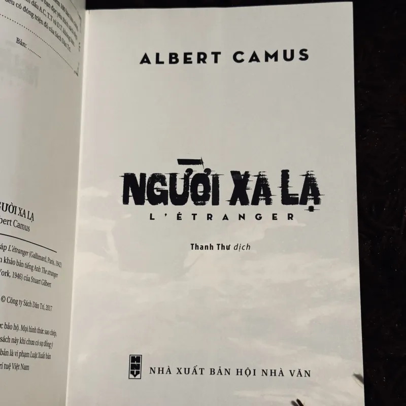 Người xa lạ 1031418