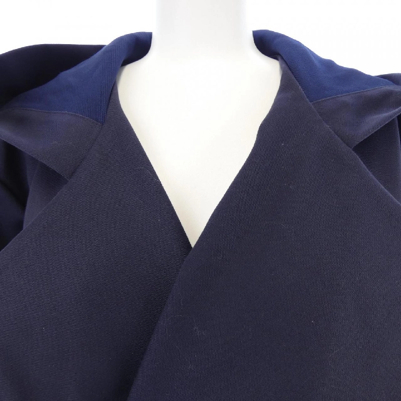 Áo khoác EMPORIO ARMANI - Hàng hiệu Authentic 818321