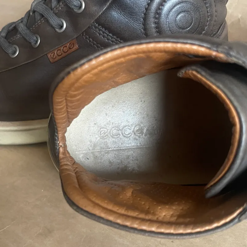 Giầy boots lửng hiệu ECCO size 41 da cực mềm 655573